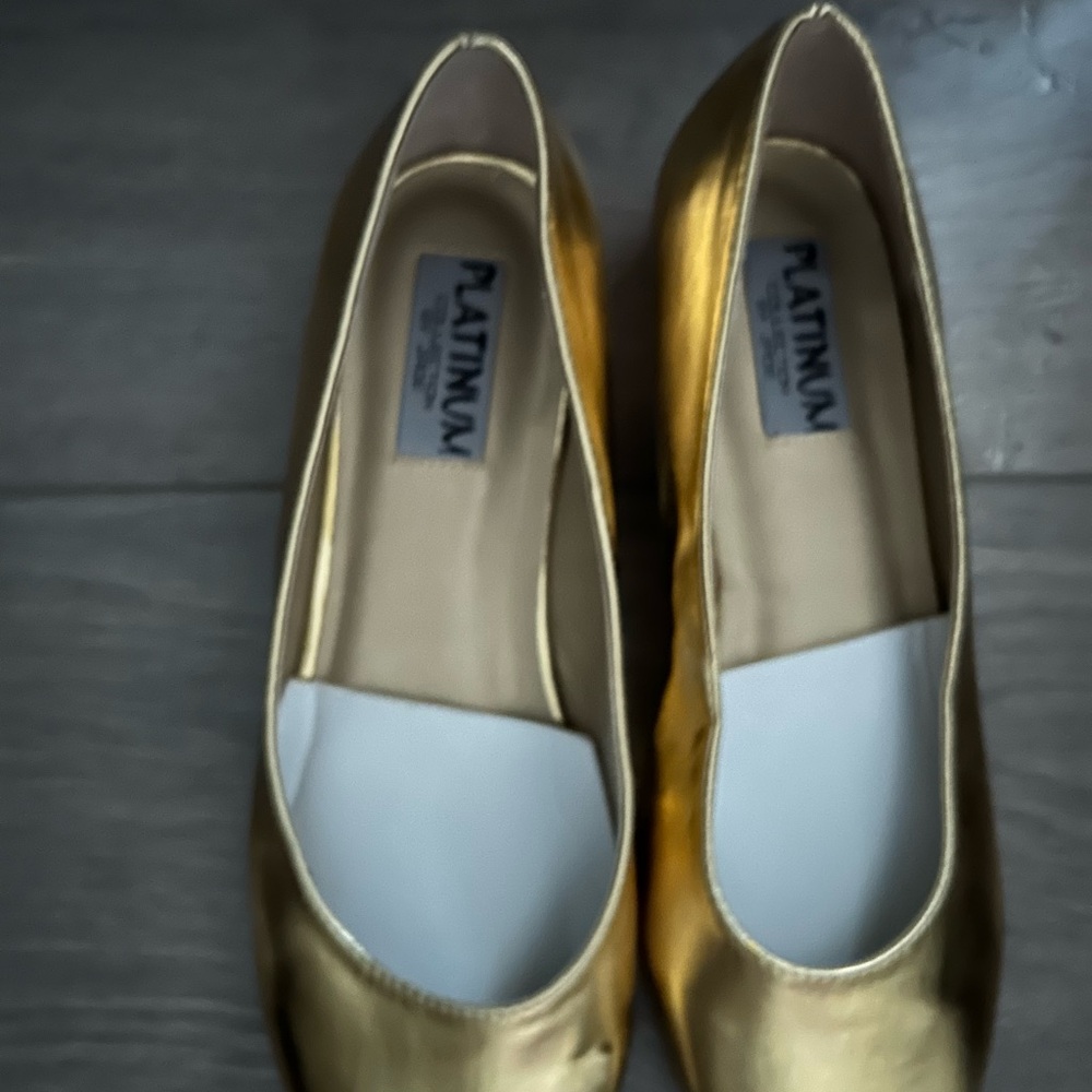 Gold Metallic Flats with Rounded Toe